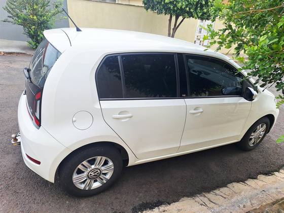 VOLKSWAGEN UP 1.0 TSI MOVE UP 12V FLEX 4P MANUAL VOLKSWAGEN UP 1.0 TSI MOVE UP 12V FLEX 4P MANUAL